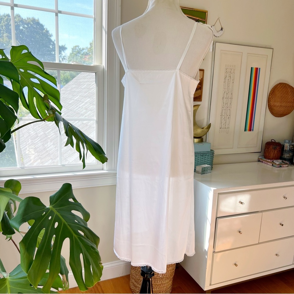 Vintage Vassarette Nylon Slip Dress Nightgown Style 10-105 SZ 38 24"/44 - Picture 3 of 11
